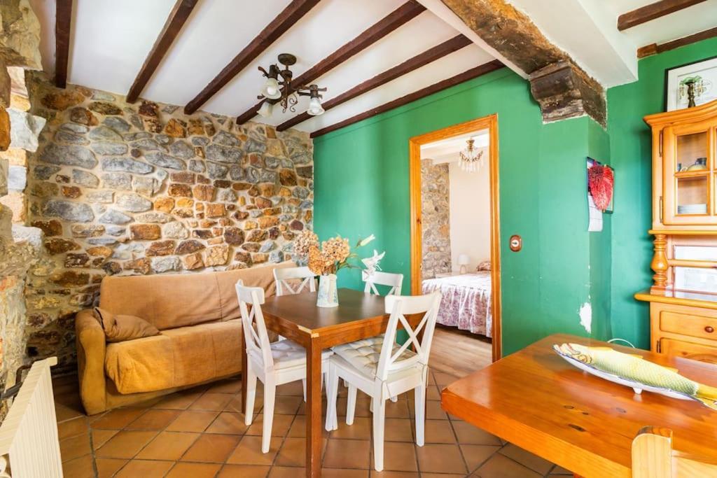Casa Mozos, A 9 Kilometros De Santander Y A 6 De Cabarceno * El Astillero